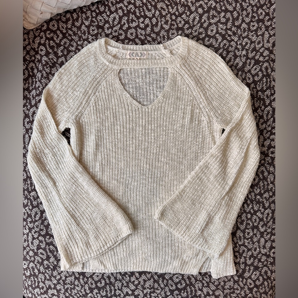 Women's white cream keyhole sweater, bell sleeves, metallic thread detail XL